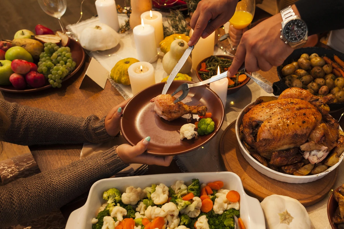 Como aproveitar as festas de fim de ano sem comprometer a alimentação