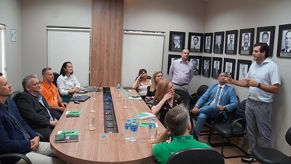 Unimed Prudente recebe dirigentes da Unimed Botucatu para troca de experiências