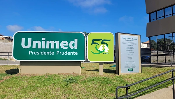Unimed Prudente celebra legado de 55 anos com nova logomarca